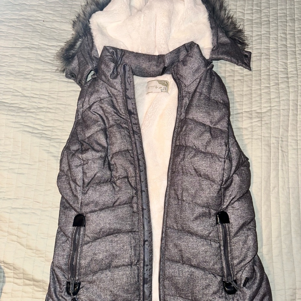 GreenTea Charcoal Puffer Vest with Faux Fur Trim